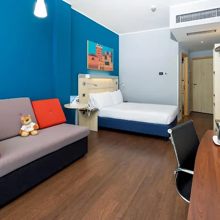 Express By Ihg Готель 3*