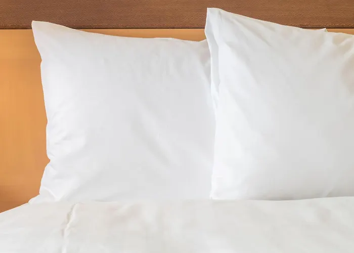 Готель Express By Ihg