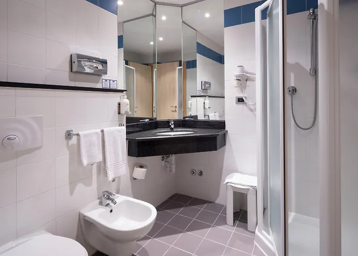 Express By Ihg Парма