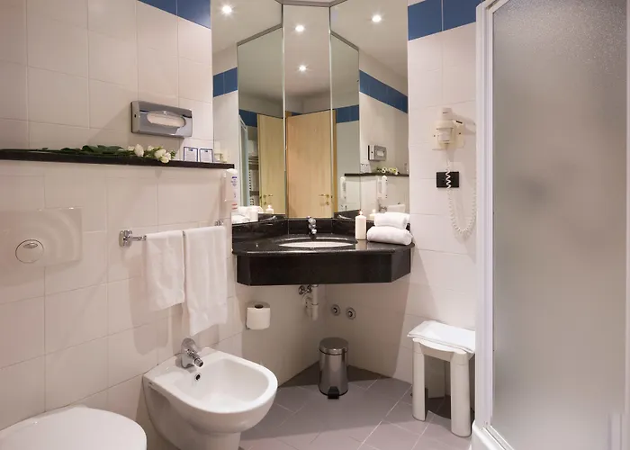 Express By Ihg 3* Парма