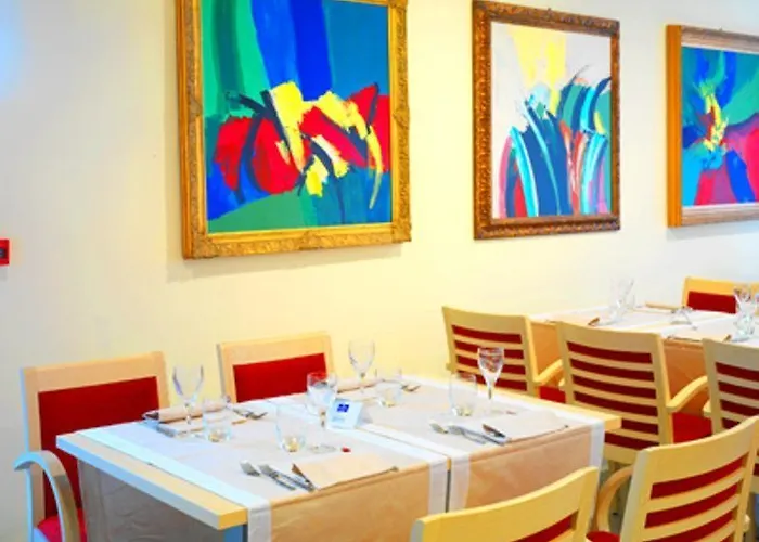 Express By Ihg 3* Парма