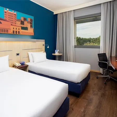 Express By Ihg Hotel Parma