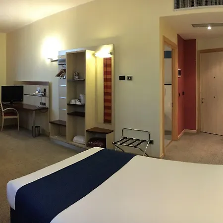 Hotel Express By Ihg
