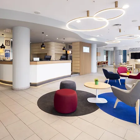 帕尔马快捷假日酒店 酒店 3*