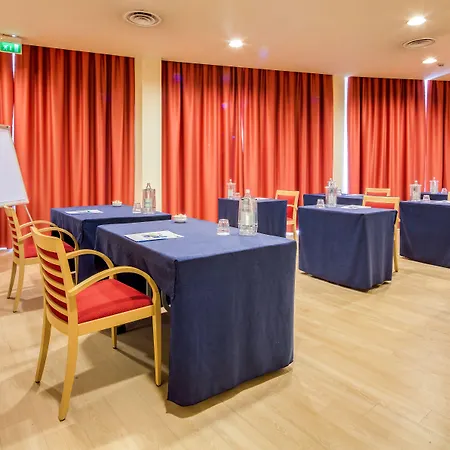 Hotel Express By Ihg Parma