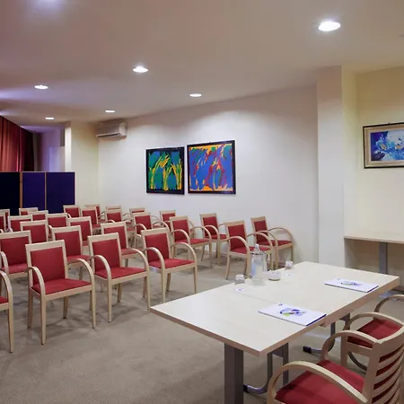 Express By Ihg Hotel