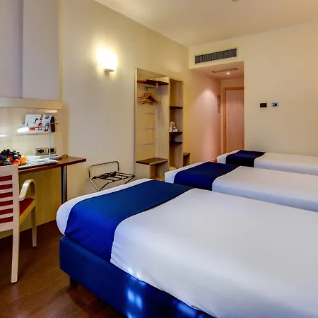 Hotel Express By Ihg