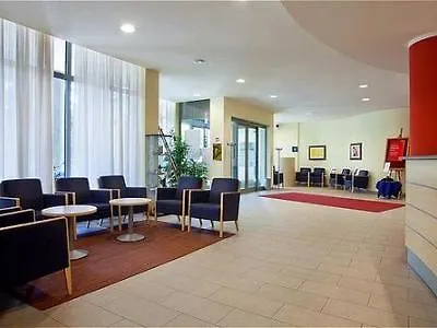 酒店 帕尔马快捷假日酒店