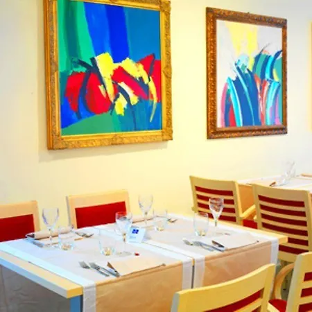 Express By Ihg 3* Parma