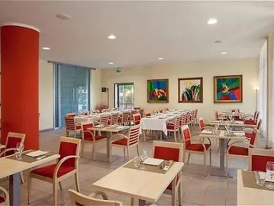 Express By Ihg Hotel