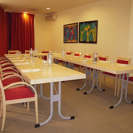 Express By Ihg Hotel Parma