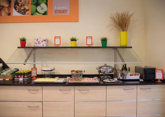 Szálloda Express By Ihg 3*