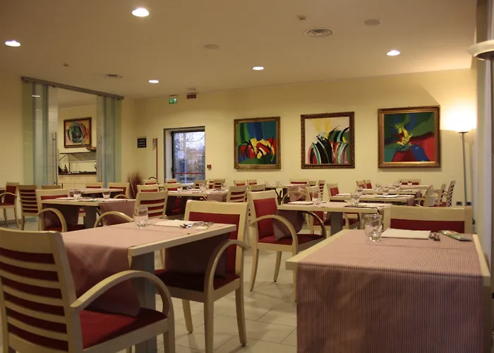 Hotel Express By Ihg Parma